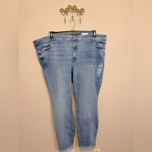 Old Navy Denim - Old Navy Rockstar Super Skinny Women's Jeans. Size 28